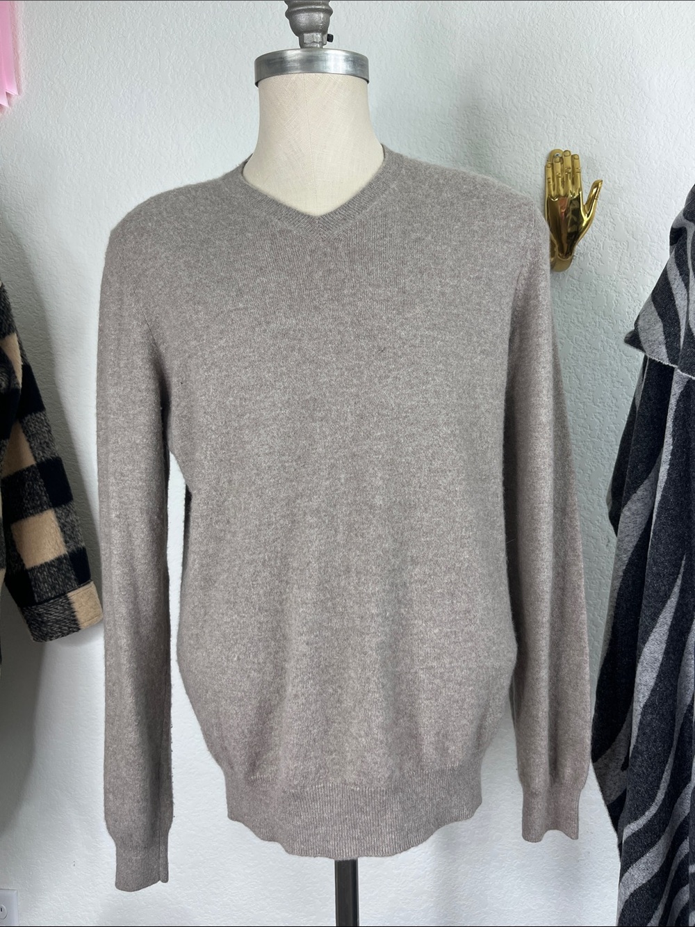 Uniqlo Cashmere V Neck Long Sleeve Sweater